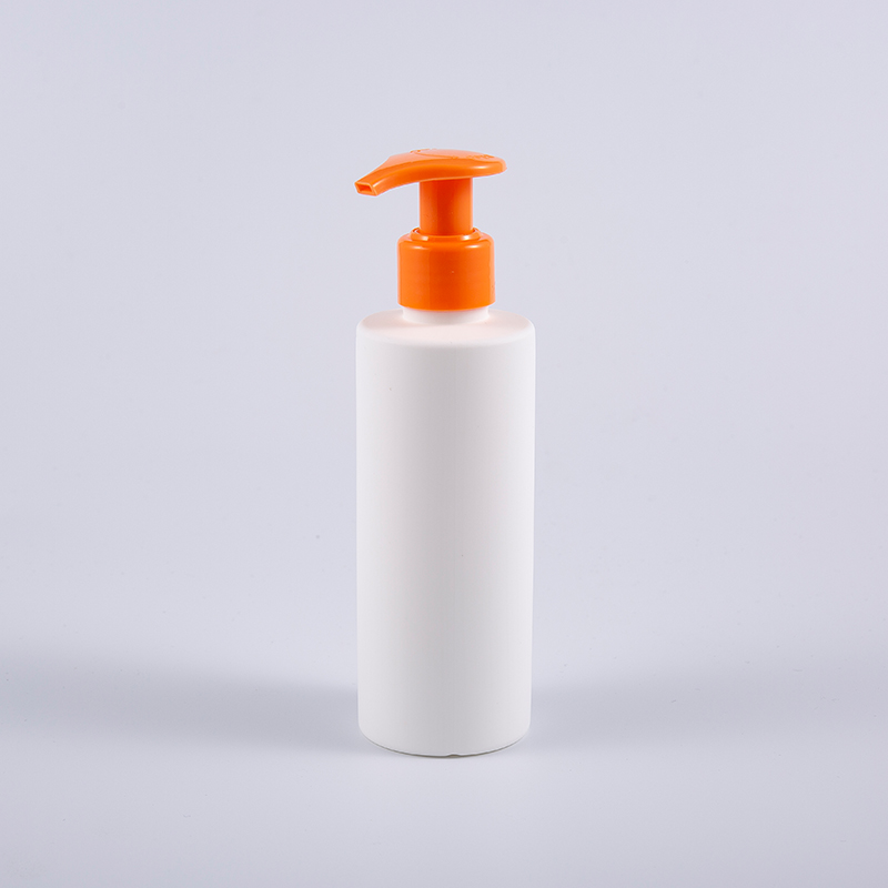 Frost White Round 200ml PE kézmosó pumpás lotion tisztító flakon Frost White Round 200ml PE kézmosó pumpás lotion tisztító flakon