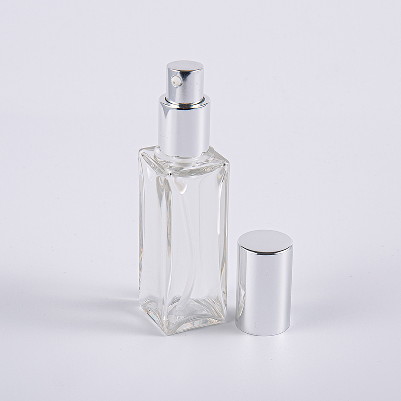 Utazásra használható hidratáló arcápolók 30 ml-es PETG Square Lotion palack Utazásra használható hidratáló arcápolók 30 ml-es PETG Square Lotion palack