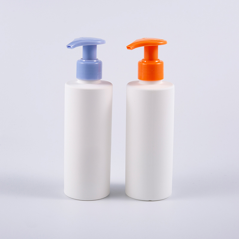 Frost White Round 200ml PE kézmosó pumpás lotion tisztító flakon